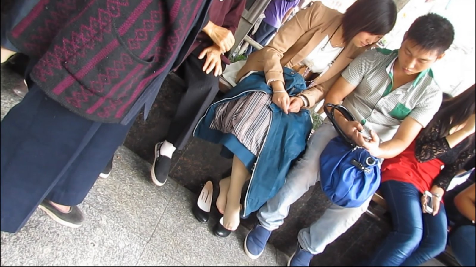 streetsnapshoep[00 02 21][20181209 220710 7]